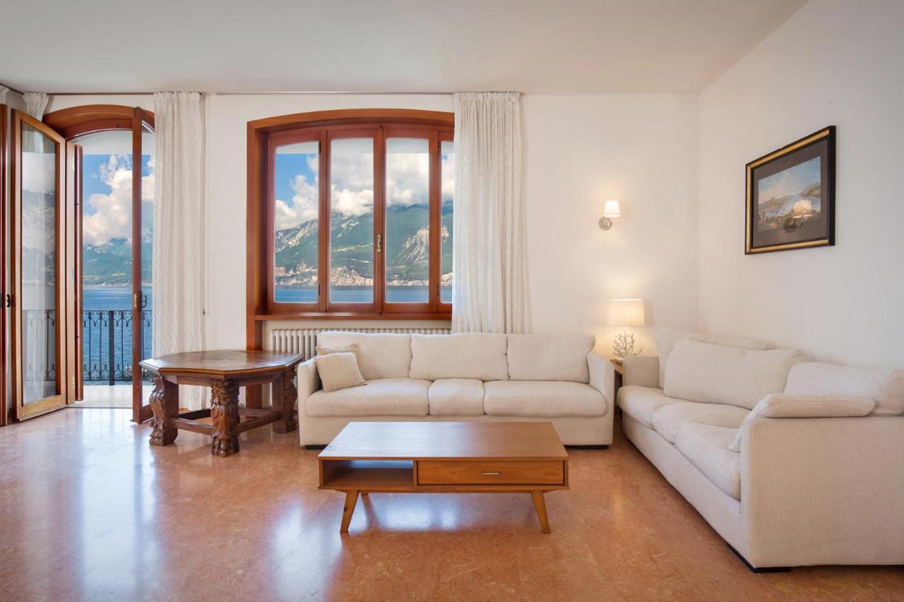 ברנצונה סול גארדה Villa Francesca-Grande Appartamento In Riva Al Lago מראה חיצוני תמונה