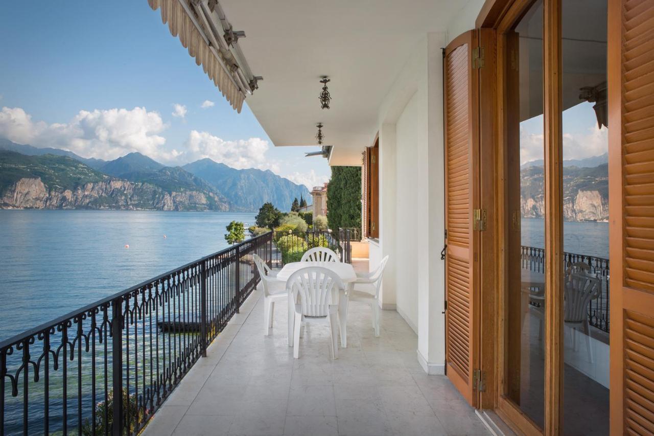 ברנצונה סול גארדה Villa Francesca-Grande Appartamento In Riva Al Lago מראה חיצוני תמונה